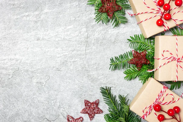 Weihnachtskomposition Auf Grauem Steinhintergrund Mit Kopierplatz Für Ihren Text — Stockfoto