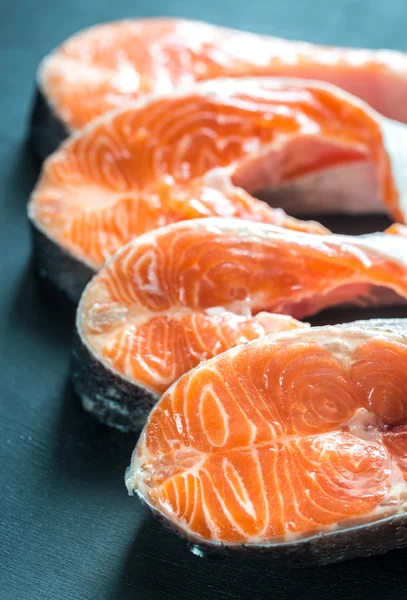 Raw trout steaks — Stock Photo, Image