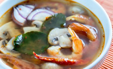 Tay tom yum çorbası