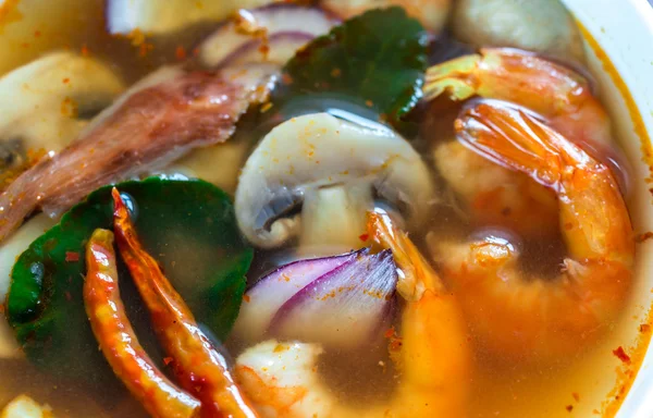 Thai tom yum soup — Stock Photo, Image