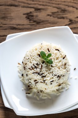 Beyaz ve yabani pirinç kısmı
