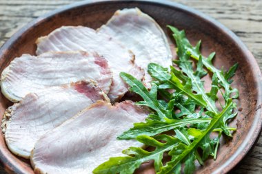 Fırında etli taze roket salata