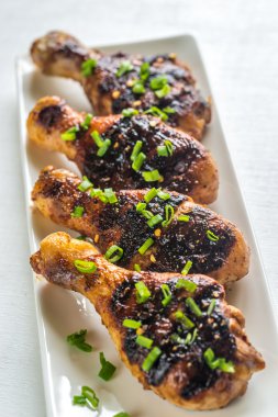 ızgara tavuk drumsticks