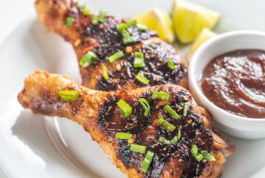 ızgara tavuk drumsticks