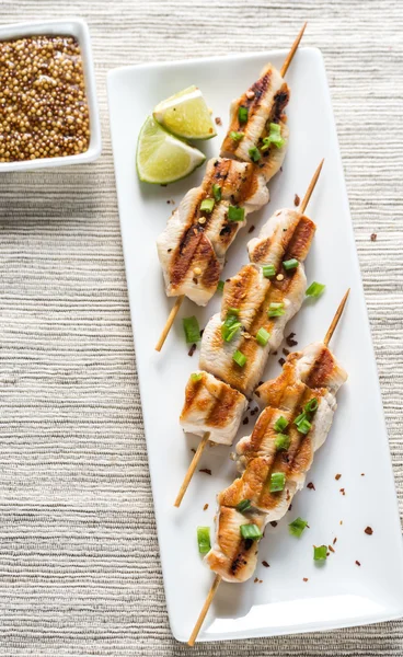 Grilled chicken skewers — Stock Photo, Image