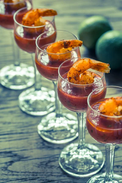 Garnelen-Cocktails in Garnelensauce — Stockfoto