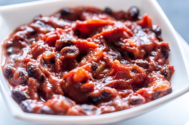 Siyah fasulye biber kase