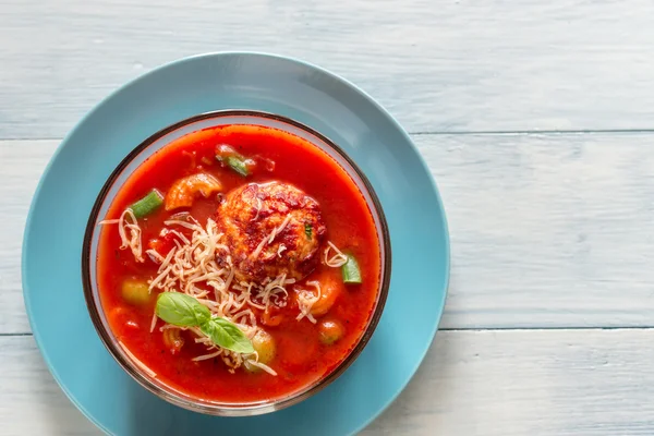 Del av minestronesoppa med Köttbulle — Stockfoto