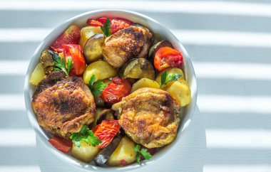 Sebze ile Hint baharatlı tavuk