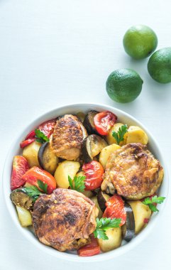 Sebze ile Hint baharatlı tavuk