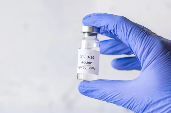 Hand Holding Tube Coronavirus Vaccine — Stock Photo, Image