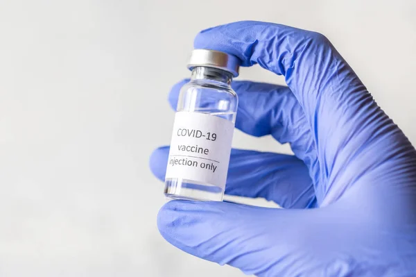 Hand Holding Tube Coronavirus Vaccine — Stock Photo, Image