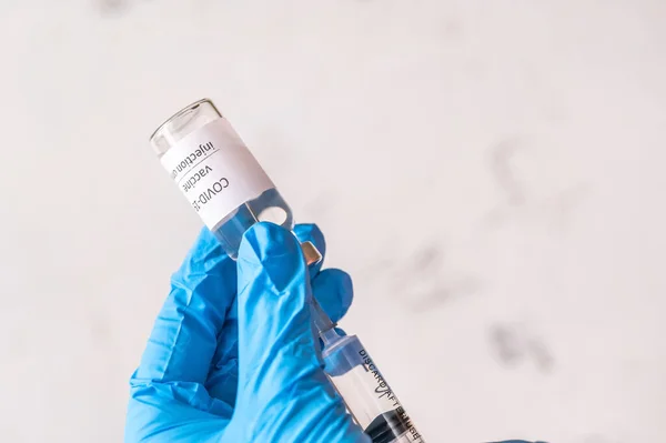 Doctor Withdrawing Medication Coronavirus Vaccine Tube — Stock Photo, Image