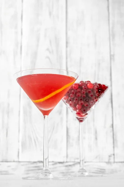 Verre Cocktail Cosmopolite Avec Verre Canneberges Fraîches — Photo