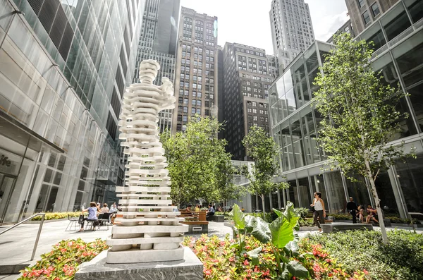 Perspective sculpture — Stock Photo, Image