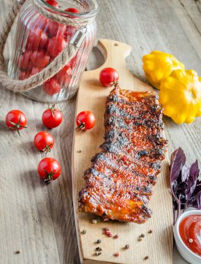 Barbekü soslu ızgara domuz pirzola