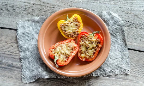 Stuffed peppers with meat in rustic decor — Stock Photo, Image