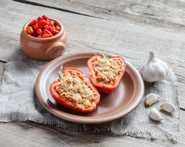 Stuffed peppers with meat in rustic decor — Stock Photo, Image