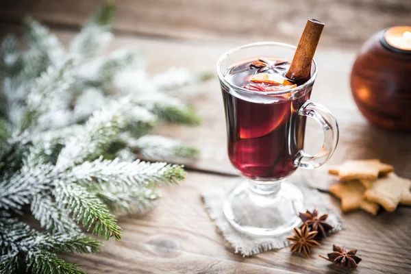 Vinho amontoado na véspera de Natal — Fotografia de Stock