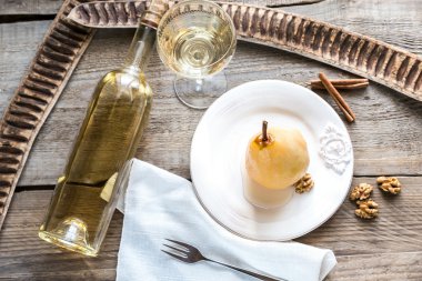 Beyaz şarap Haşlanmış armut