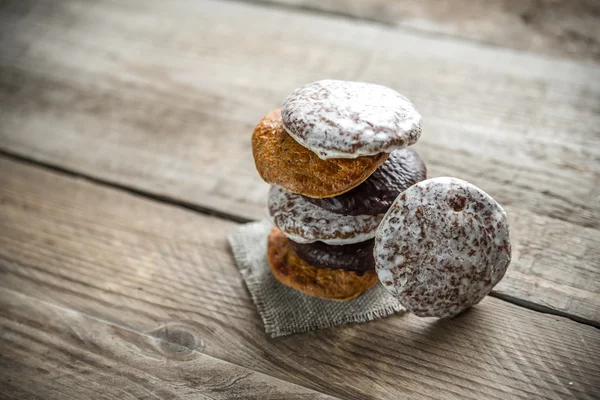 Glazed gingerbread cakes — Stock Photo, Image