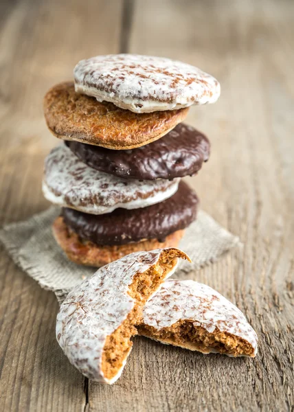 Glazed gingerbread cakes — Stock Photo, Image