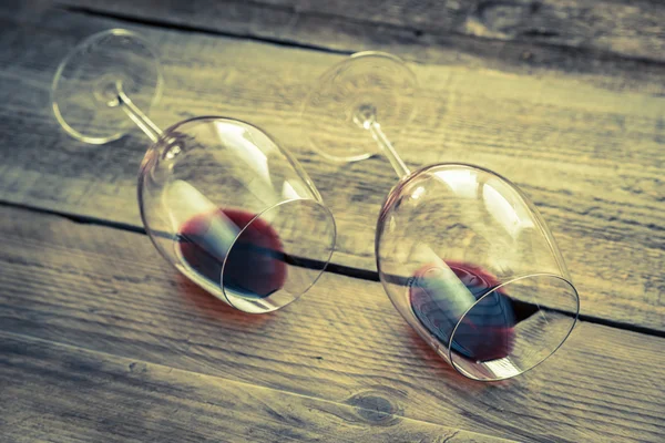 Two glasses with red wine — Stock Photo, Image