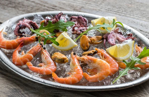 Vassoio con frutti di mare — Foto Stock