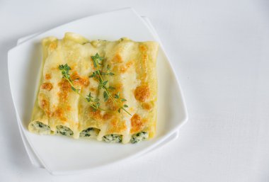 ricotta ve ıspanaklı makarna