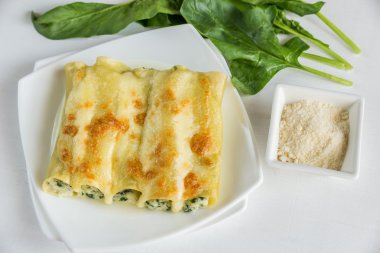 ricotta ve ıspanaklı makarna