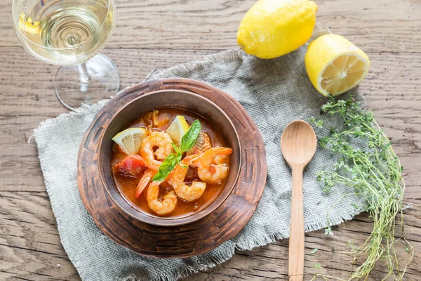 Würzige französische Suppe mit Meeresfrüchten — Stockfoto