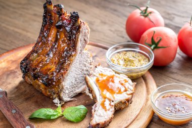 Barbekü soslu ızgara domuz pirzola
