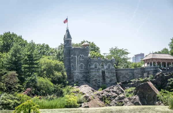 Vue sur le château du Belvédère à Central Park à New York — Photo