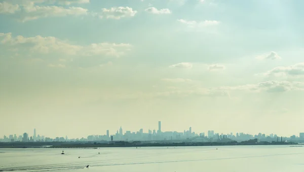 Uitzicht op Manhattan skyline — Stockfoto