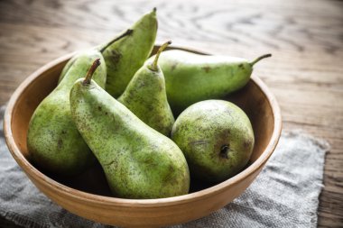 Rustik kase taze armut