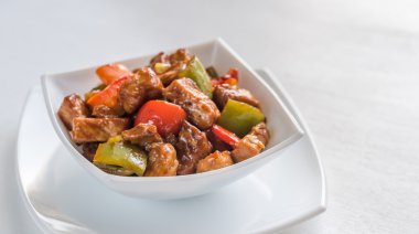 Tatlı ve Ekşi Domuz