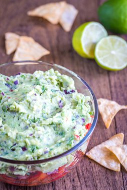 Kase guacamole salsa ile