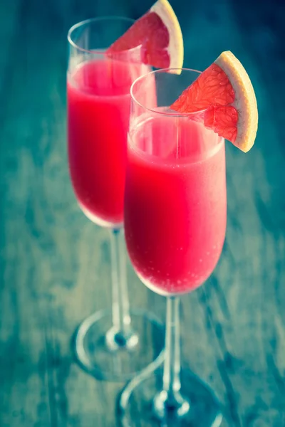 Due bicchieri di cocktail Mimosa — Foto Stock