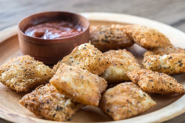 Plate with fried ravioli — Stock Photo, Image