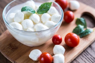Kase Bocconcini mozzarella taze kiraz domates ile