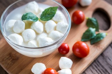 Kase Bocconcini mozzarella taze kiraz domates ile