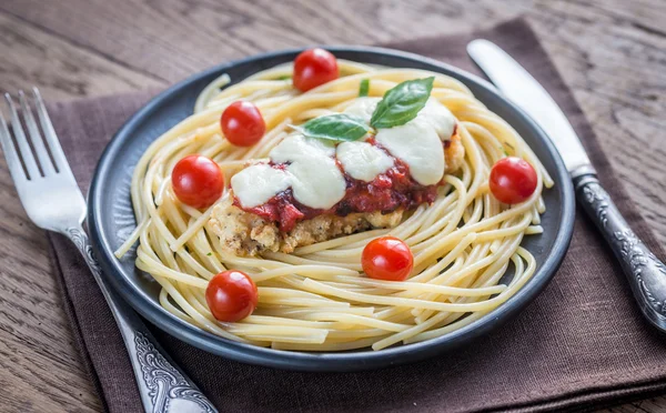 Baked chicken with parmesan and mozzarella — Stock Photo, Image