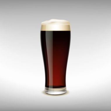 Bir bardak koyu bira.