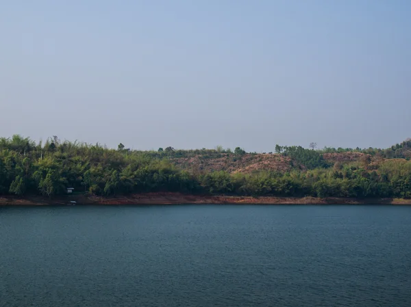 Мирное озеро в Чианграе — стоковое фото