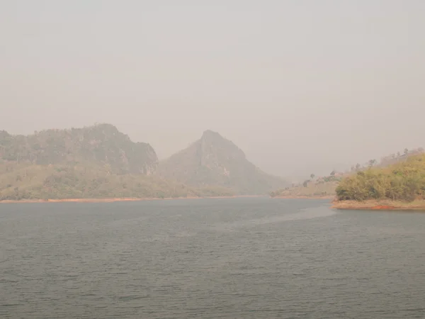 Mae Suay reservoir in Chiang rai, Thailand — Stockfoto