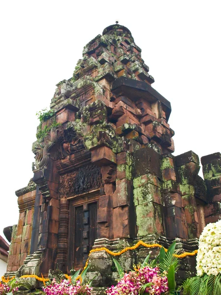 Starożytnego khmerski laterite sanktuarium w Sakon Nakorn w Tajlandii — Zdjęcie stockowe