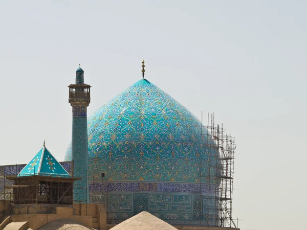 Kupol och minaret av Imam moskén i Isfahan, Iran — Stockfoto