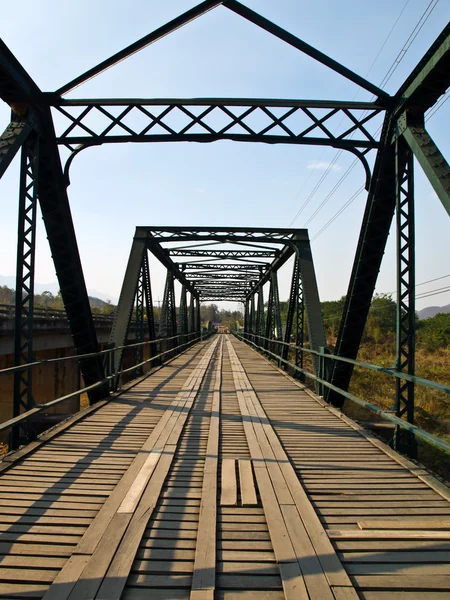 Puente histórico sobre el río Pai en Mae hong son, Tailandia Imagen De Stock