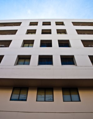 Cephe windows mavi gökyüzü inşaat ofisi