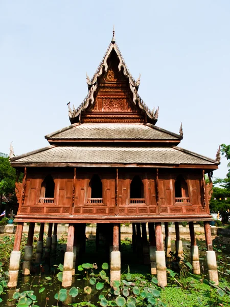 Tripitaka casa, Wat Thuang Sri Nuang, Ubonratchathani, Tailândia — Fotografia de Stock